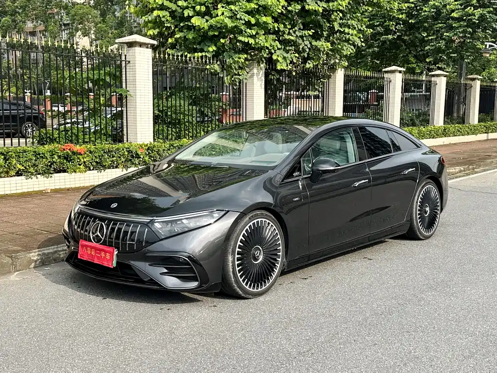 Mercedes-Benz EQS AMG 2024