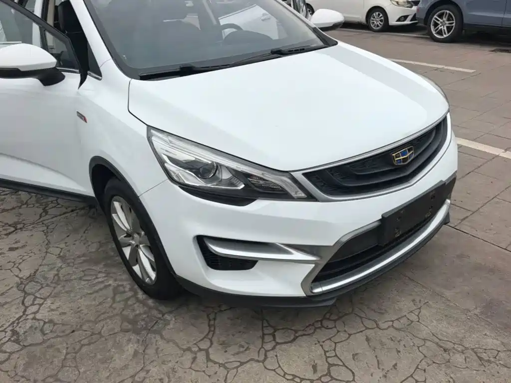 Geely Emgrand GS 2018 — фото 4