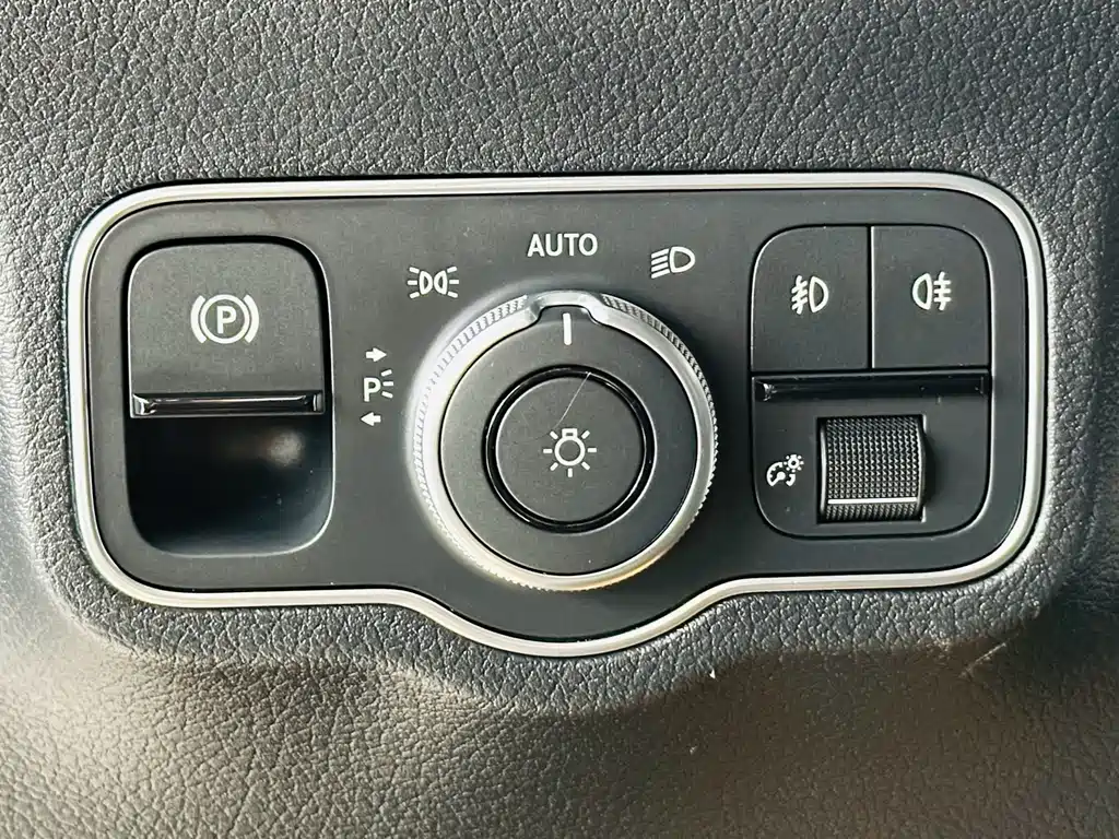 Mercedes-Benz GLA 2024 — фото 13
