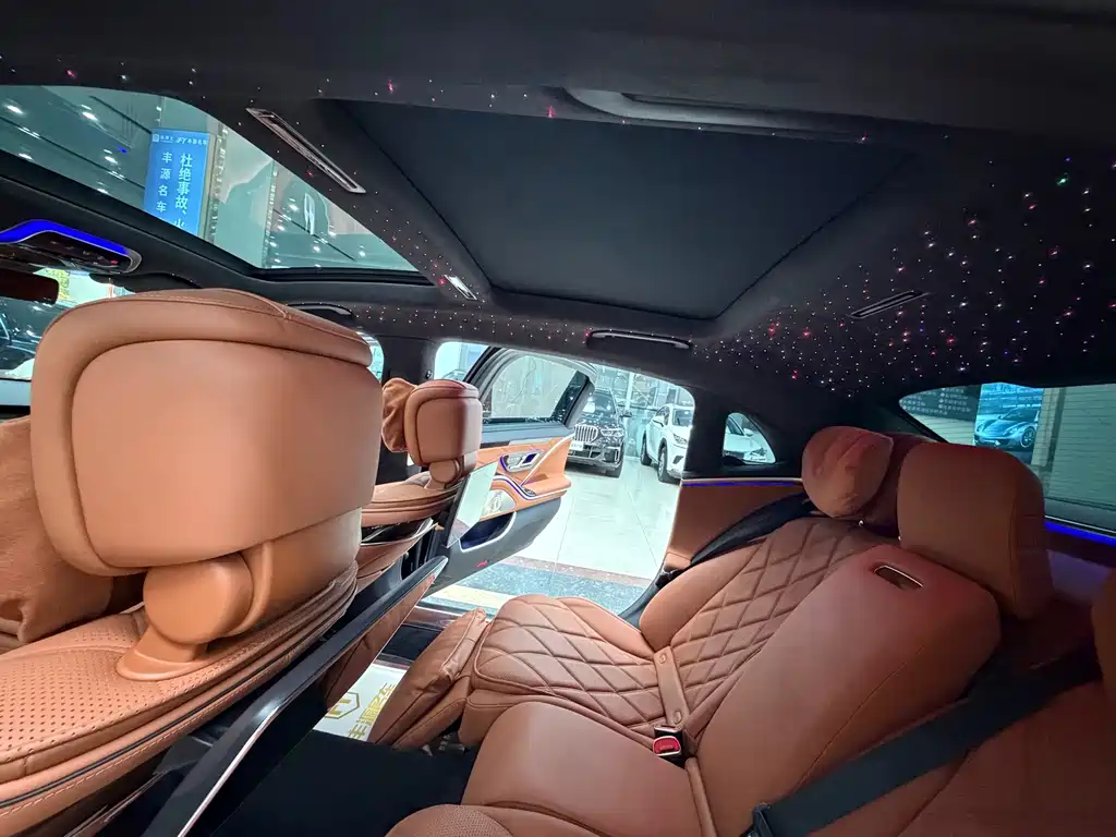 Mercedes-Benz Maybach S-Class 2022 — фото 13