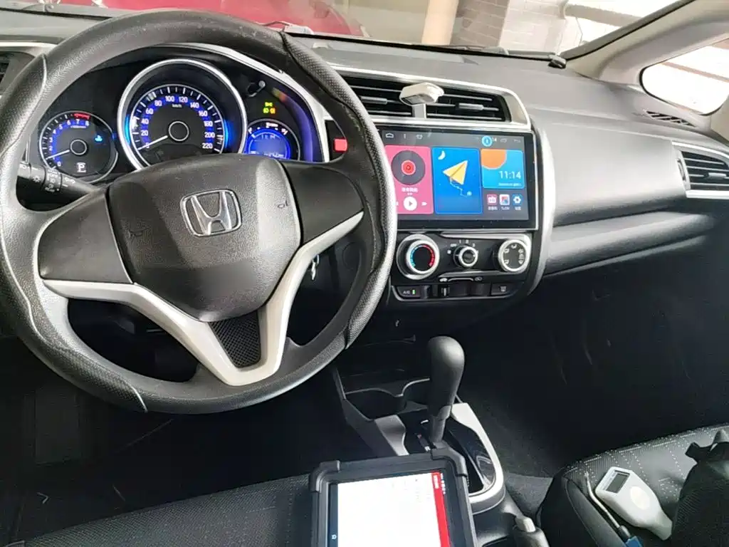 Honda Fit 2015 — фото 10