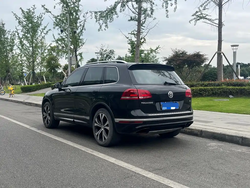 Volkswagen Touareg 2018 — фото 9
