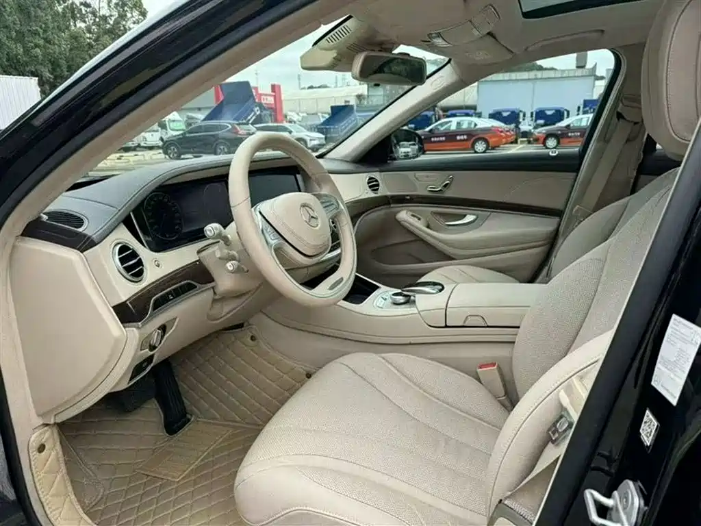 Mercedes-Benz E-Class 2015