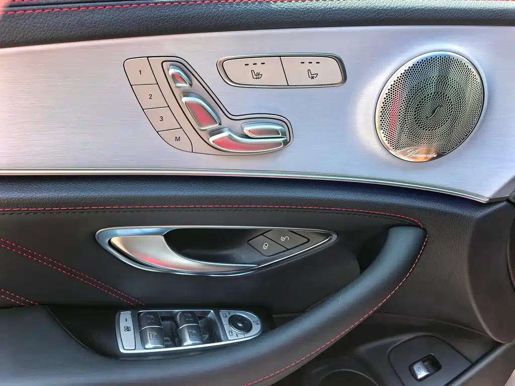 Mercedes-Benz E-Class AMG 2022 — фото 9