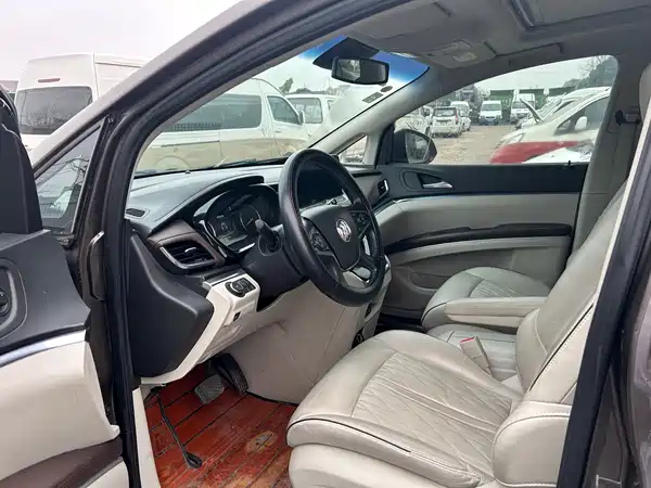 Buick GL8 2022