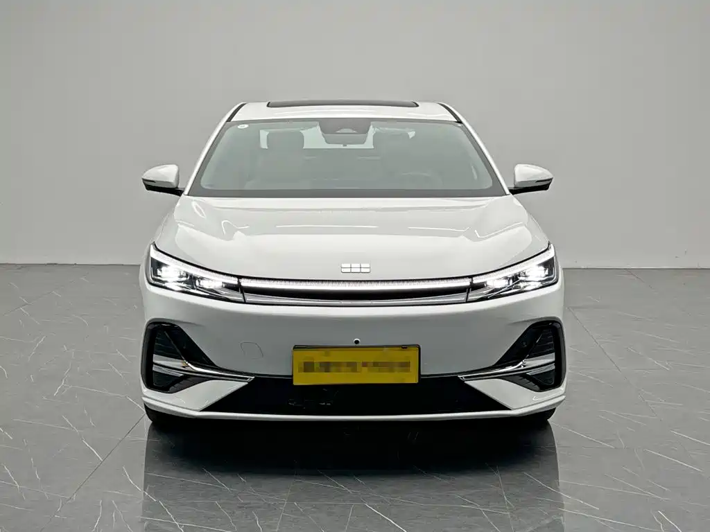 Geely Galaxy A7 EM 2026 — фото 2