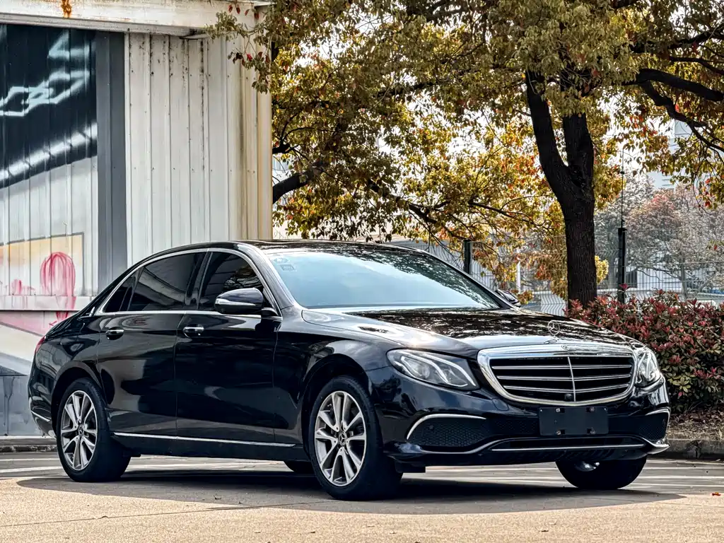 Mercedes-Benz E-Class 2019 — фото 3