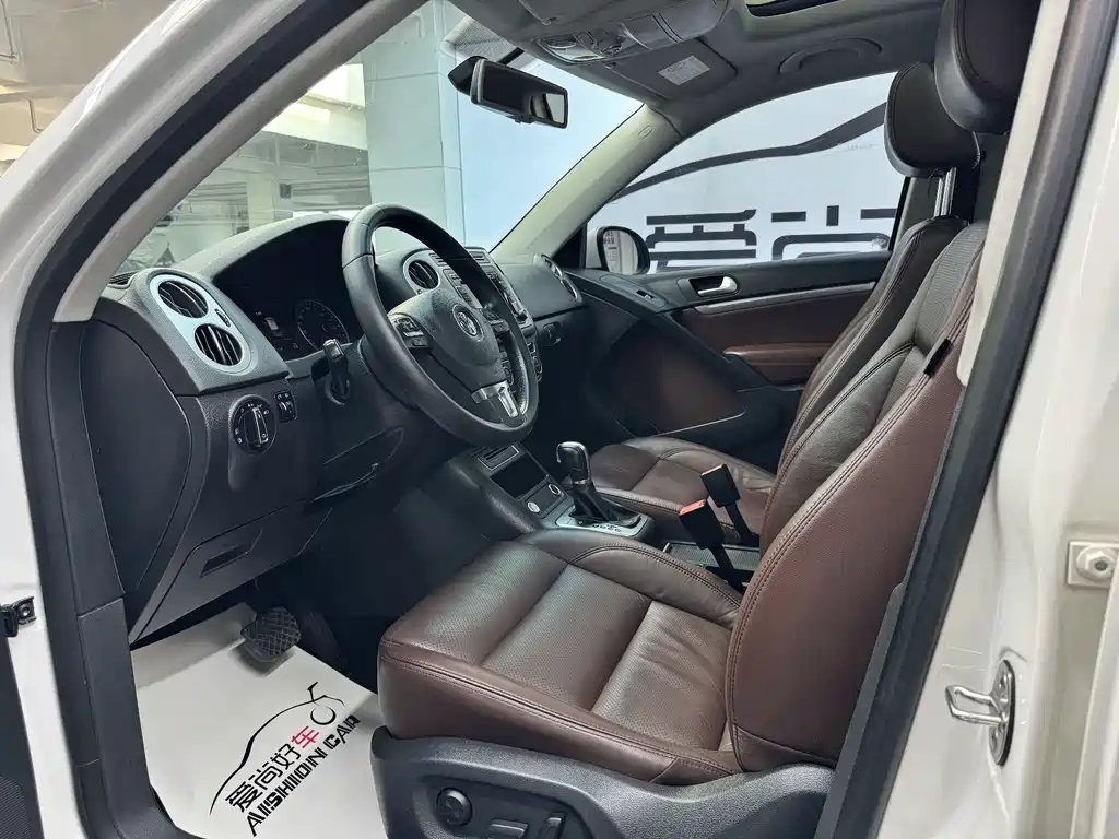 Volkswagen Tiguan 2015 — фото 8