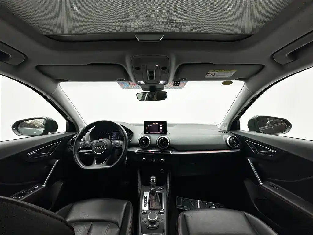 Audi Q2L 2023 — фото 22