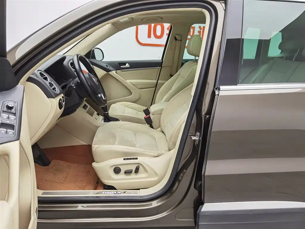 Volkswagen Tiguan 2015 — фото 10