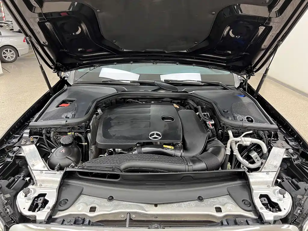 Mercedes-Benz E-Class 2020 — фото 34