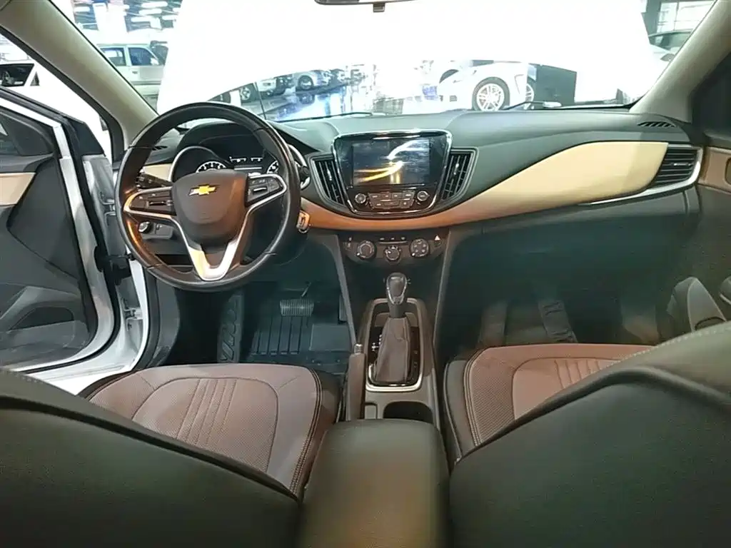 Chevrolet Monza 2022 — фото 10