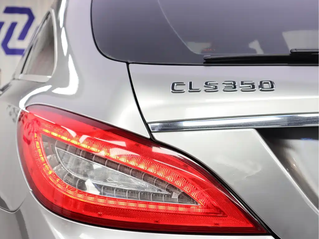 Mercedes-Benz CLS 2013 — фото 26