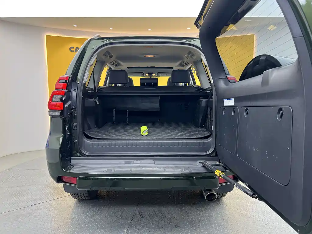 Toyota Prado 2019 — фото 23
