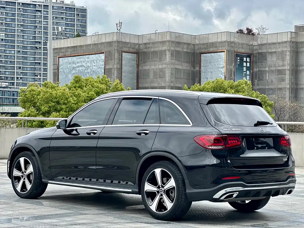 Mercedes-Benz GLC 2022 — фото 17