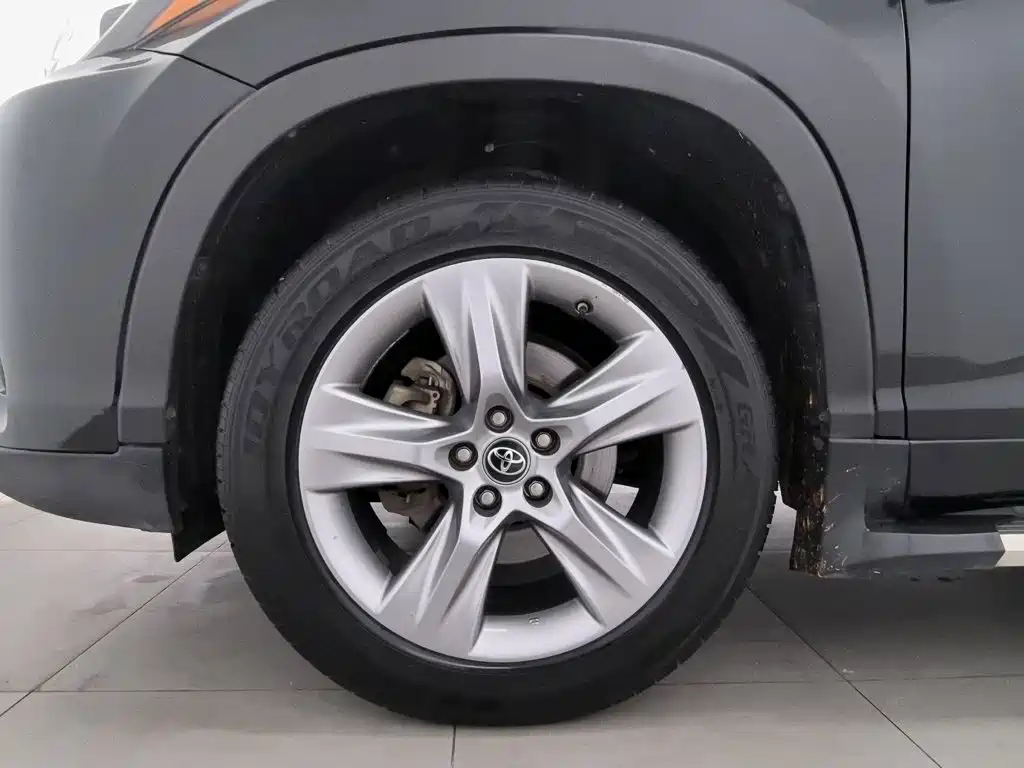 Toyota Highlander 2019 — фото 17