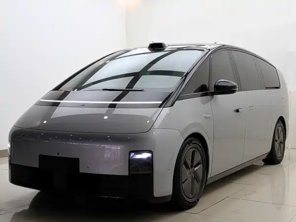 Li Auto MEGA 2024