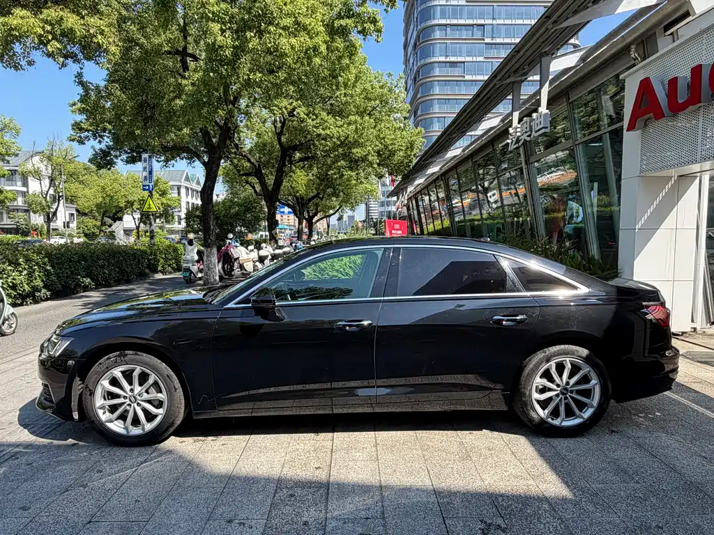 Audi A6L 2020 — фото 4