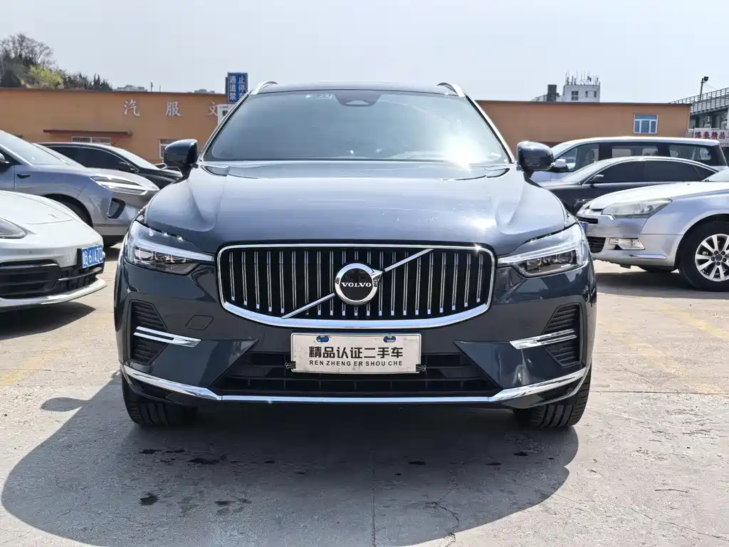 Volvo XC60 2023 — фото 2