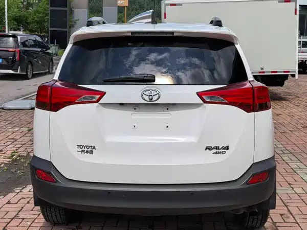 Toyota RAV4 2013