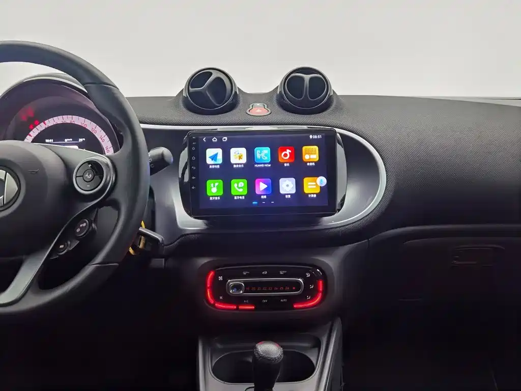 smart fortwo 2019 — фото 12