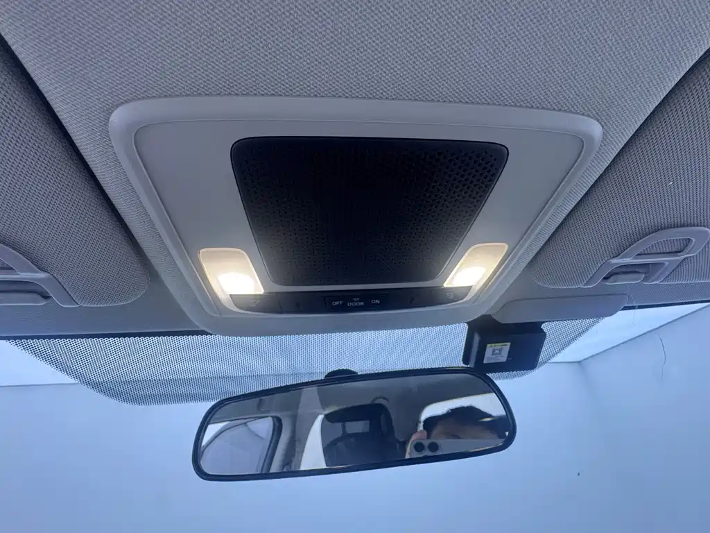 Honda Vezel 2023 — фото 12