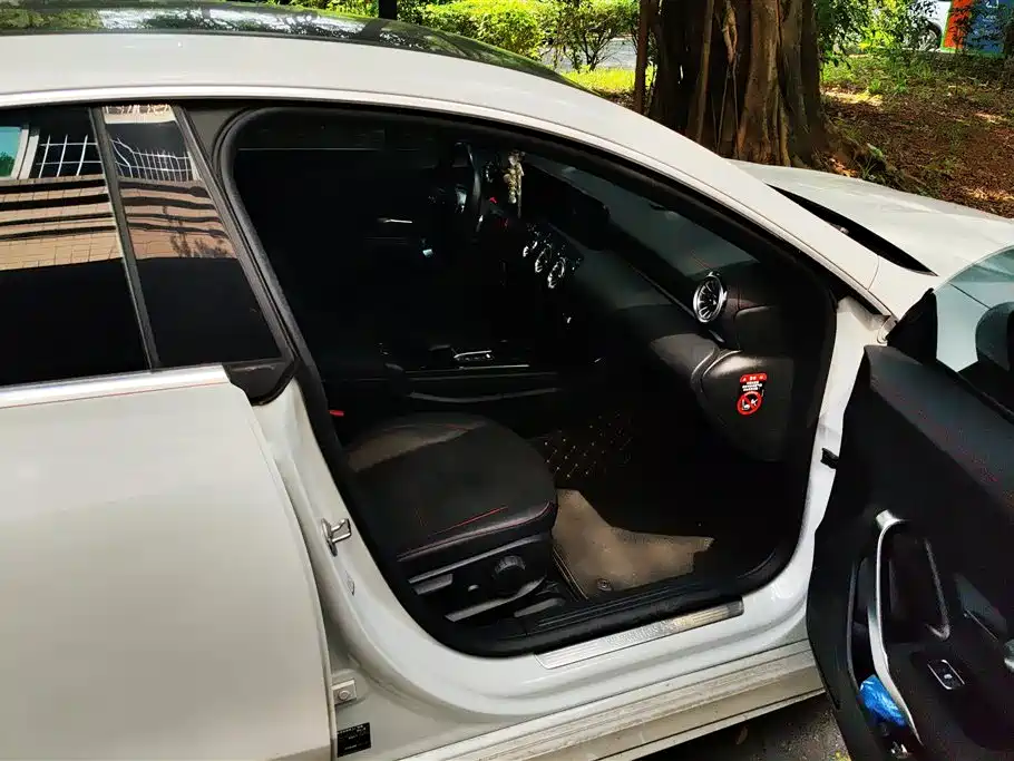 Mercedes-Benz CLA 2023 — фото 8