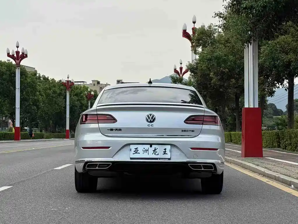 Volkswagen CC 2021 — фото 5