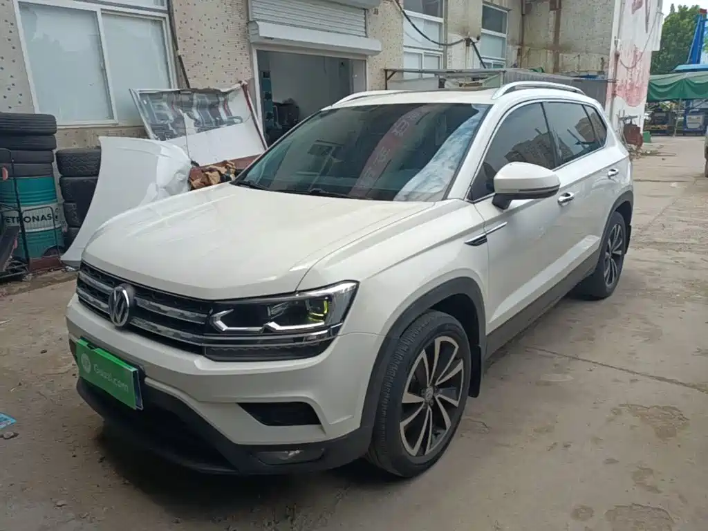 Volkswagen Tharu 2018