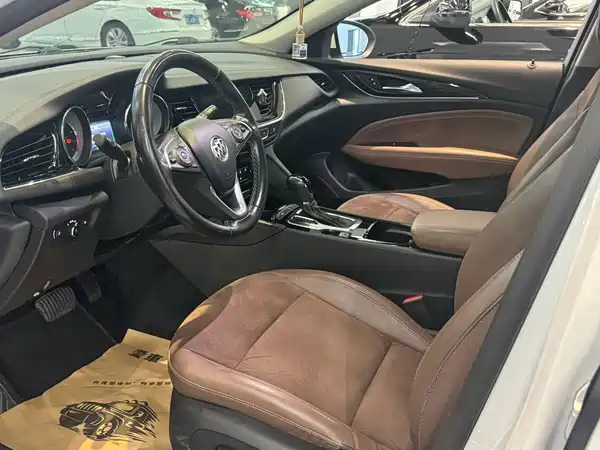 Buick Regal 2020