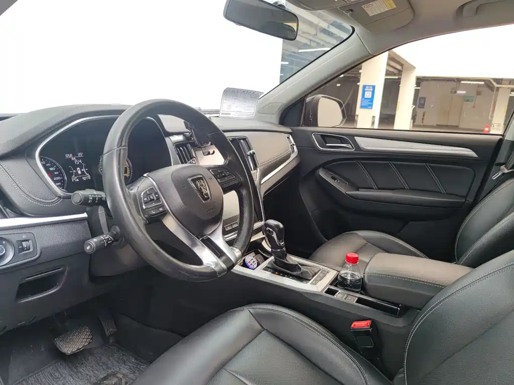 Roewe RX5 New Energy 2019 — фото 16