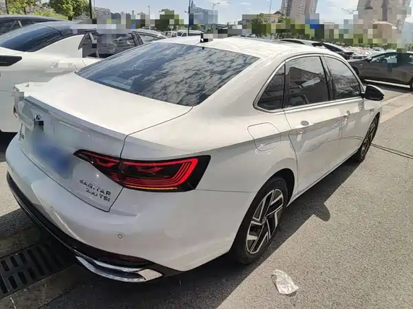 Volkswagen Sagitar 2023