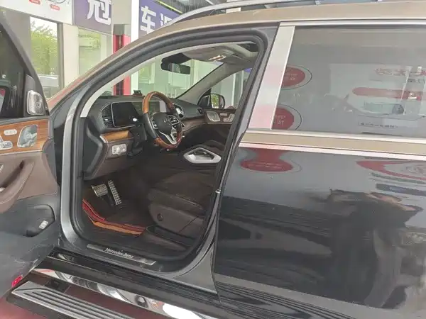Mercedes-Benz GLS 2021