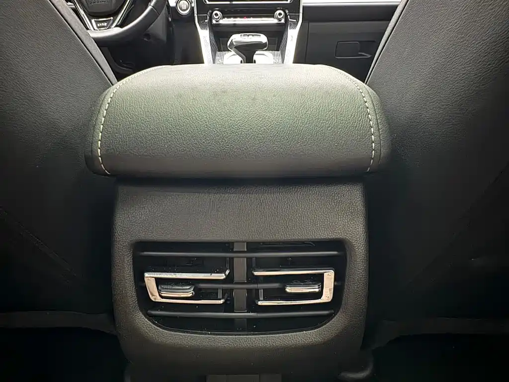 Haval M6 2024 — фото 16