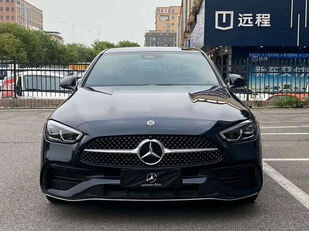 Mercedes-Benz C-Class 2023 — фото 2