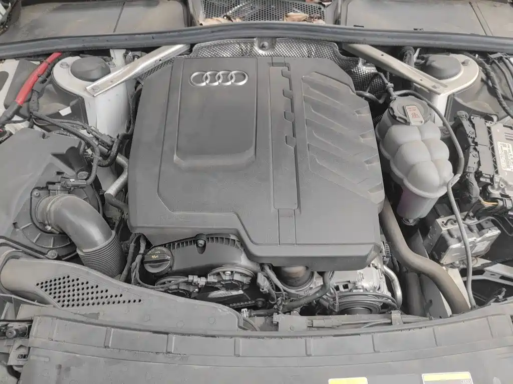 Audi A4L 2024 — фото 16