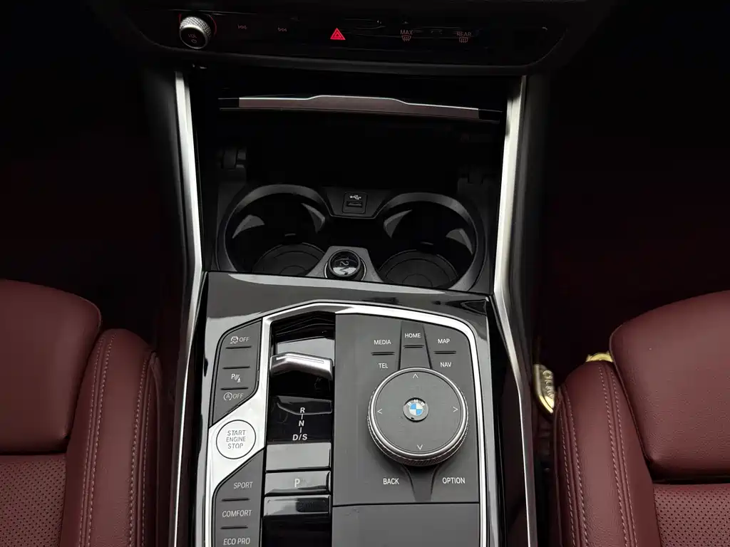 BMW 3 Series 2023 — фото 12