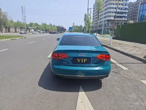 Audi A4L 2010
