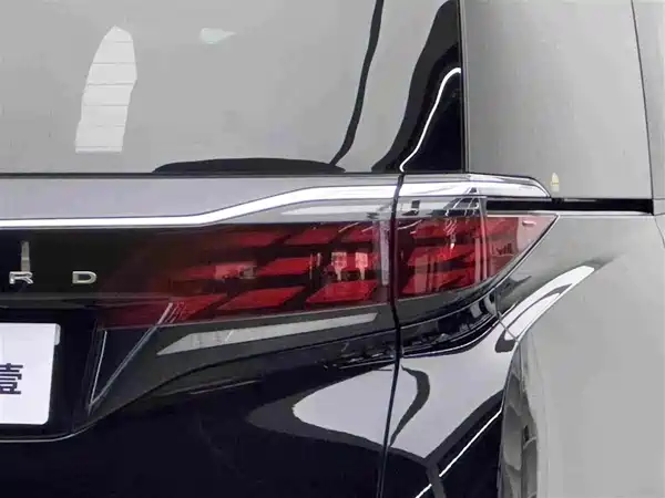 Toyota Alphard 2024