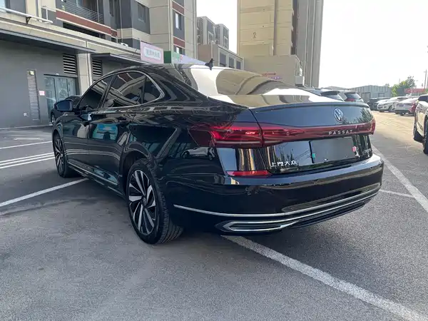 Volkswagen Passat 2024
