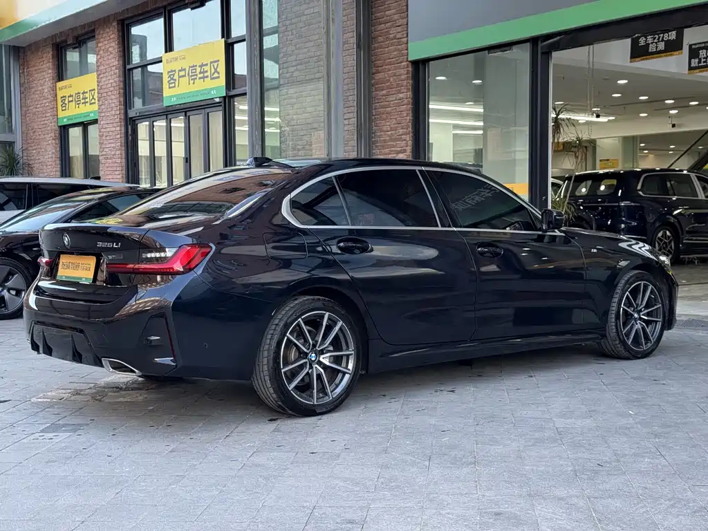 BMW 3 Series 2025