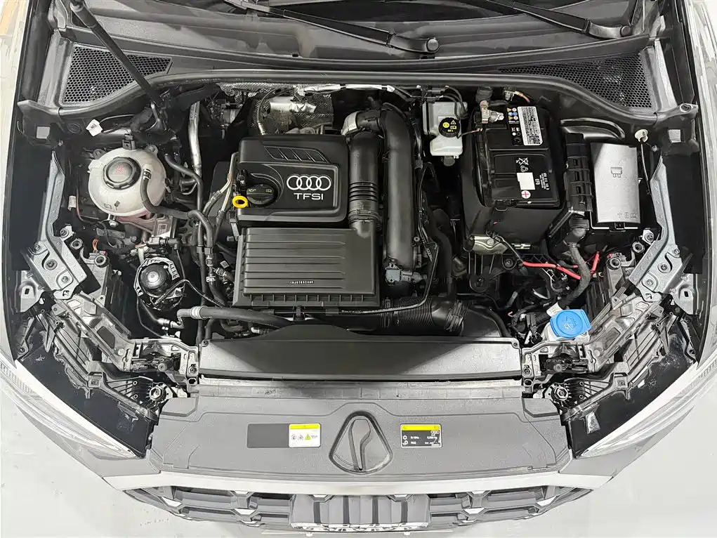 Audi Q3 2023 — фото 14