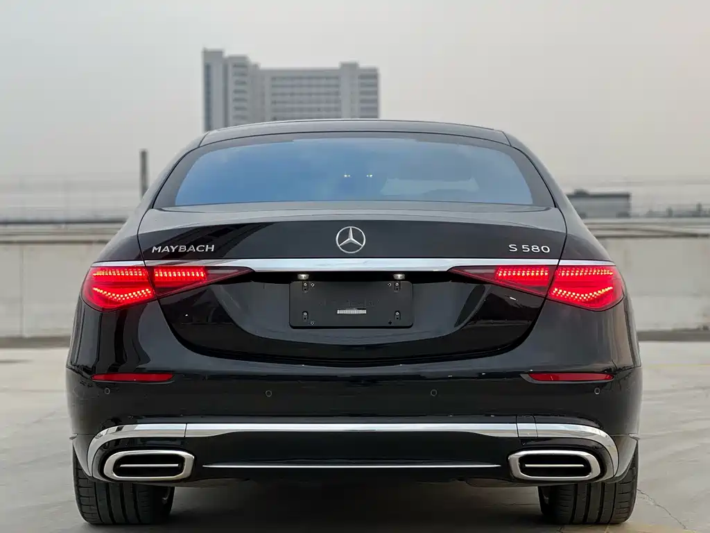 Mercedes-Benz Maybach S-Class 2022 — фото 11