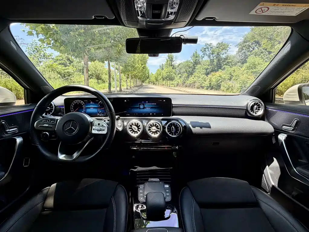 Mercedes-Benz A-Class 2020 — фото 17