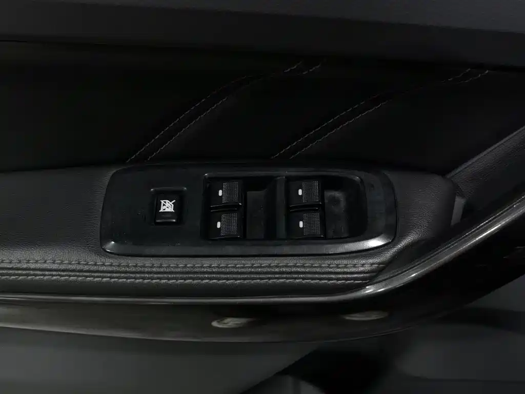Ford Everest 2015 — фото 9