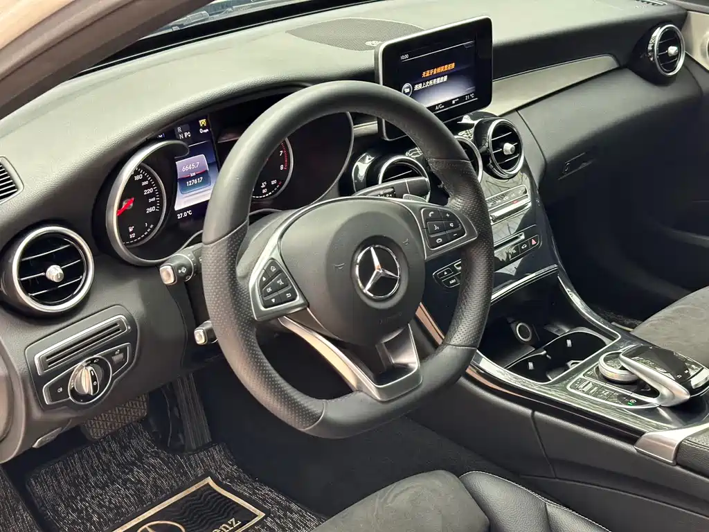 Mercedes-Benz C-Class 2017 — фото 10