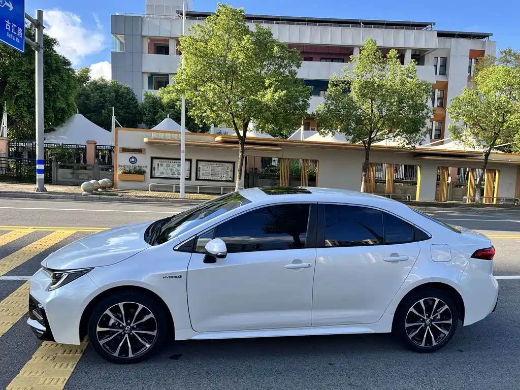 Toyota Levin 2022 — фото 17