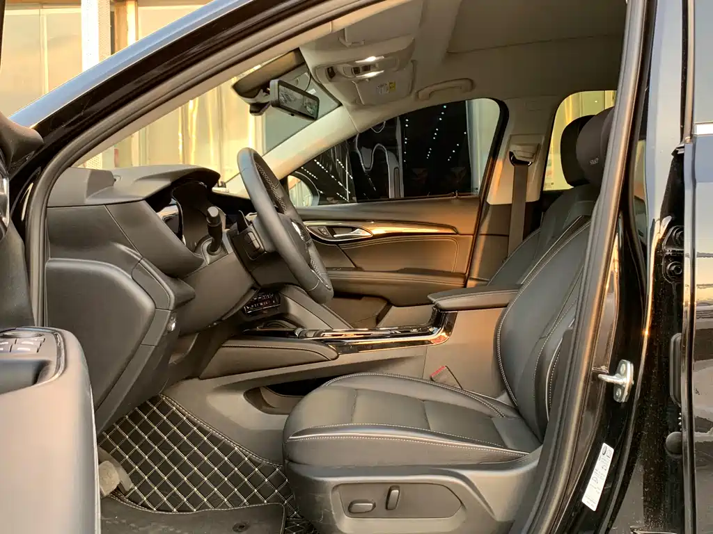 Buick Envision Plus 2023 — фото 10