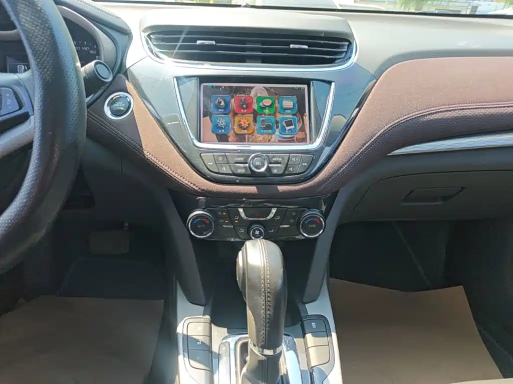 Chevrolet Malibu 2016 — фото 13