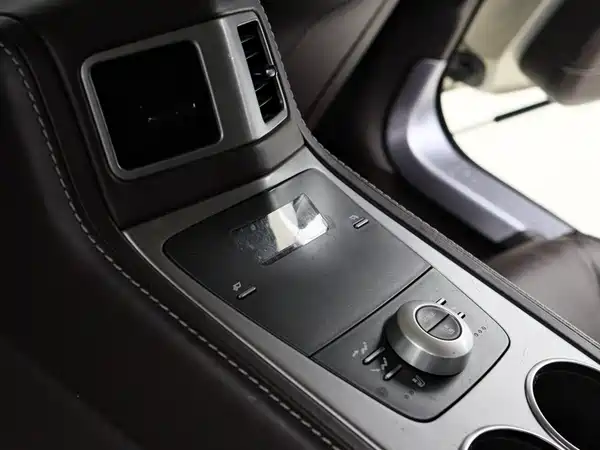 Aston Martin Rapide 2011